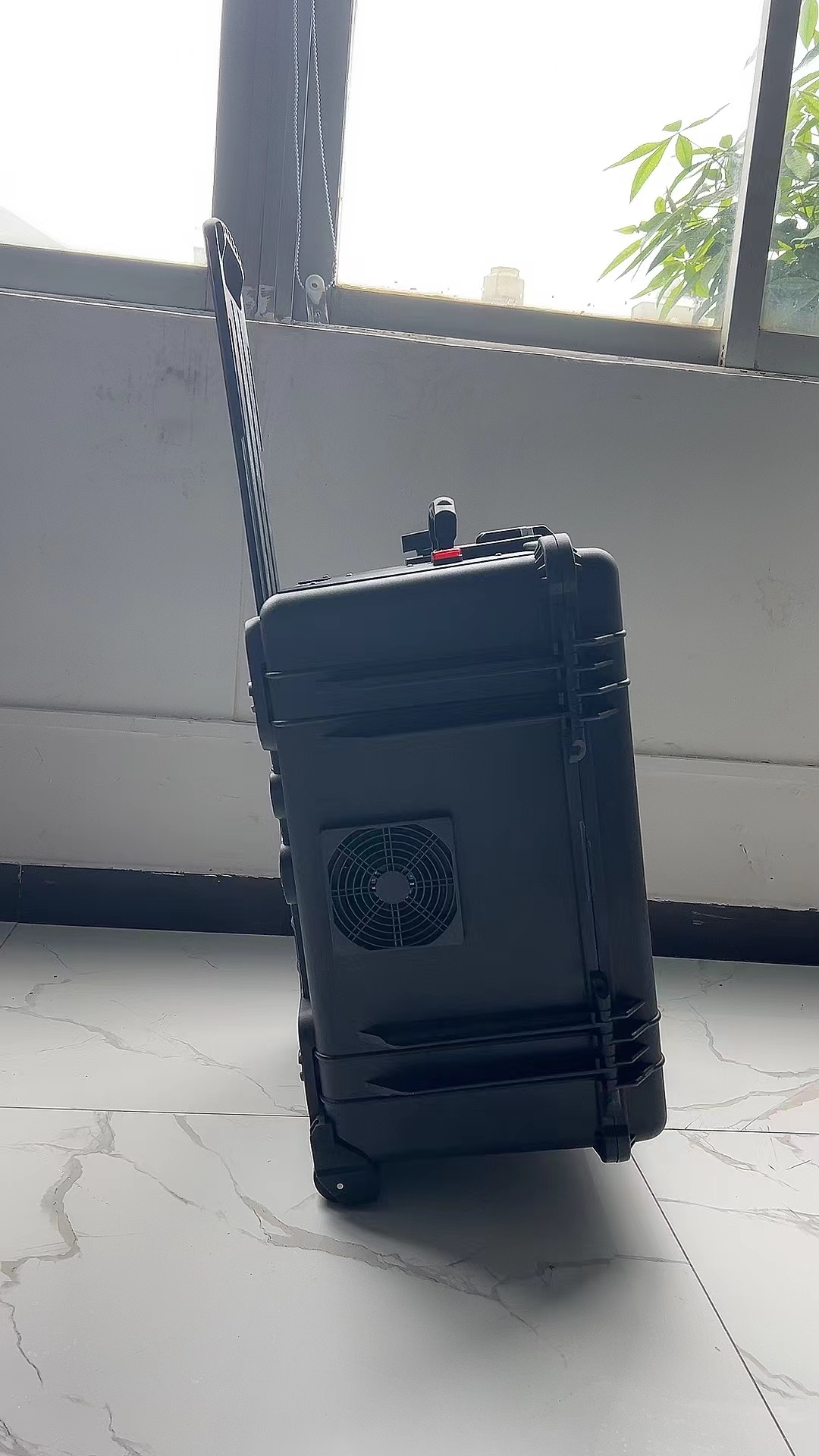 兴宁手拉箱型移动通信干扰器